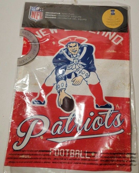 NEW ENGLAND PATRIOTS THROWBACK HIGH QUALITY POPULAR DESIGN 2 SIDED FLAG 18X12.5