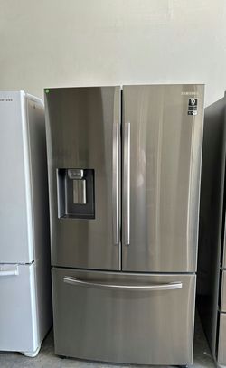 Samsung 3-Door Refrigerator (French Door Fridge) Stainless Steel - Water Dispenser LED Lighting