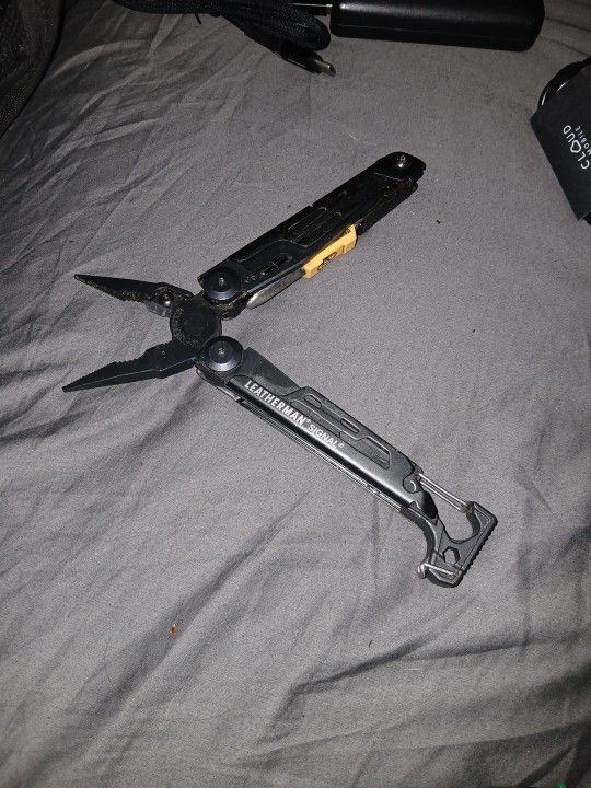 Leatherman Signal