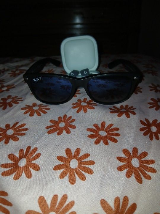 Ray.Ban & Beats Fit Pro.