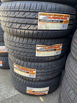 Arroyo Grand Sport A/S 235/55R19 105V XL Tires – Set of 4