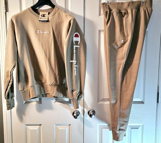 Champion Reverse Weave Sweatshirt And Joggers Set 
