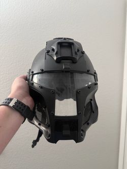 Star Wars Mandalorian-style helmet
