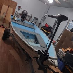 12 Aluminum Fishing Boat