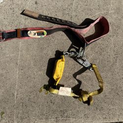 Safety Belt With Soft Stop Lanyard