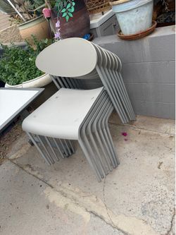 Set of 7 Office chair,Metal structure with seat and backrest that are usually made of plastic