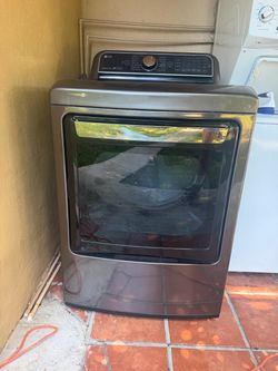 LG Electric Dryer
