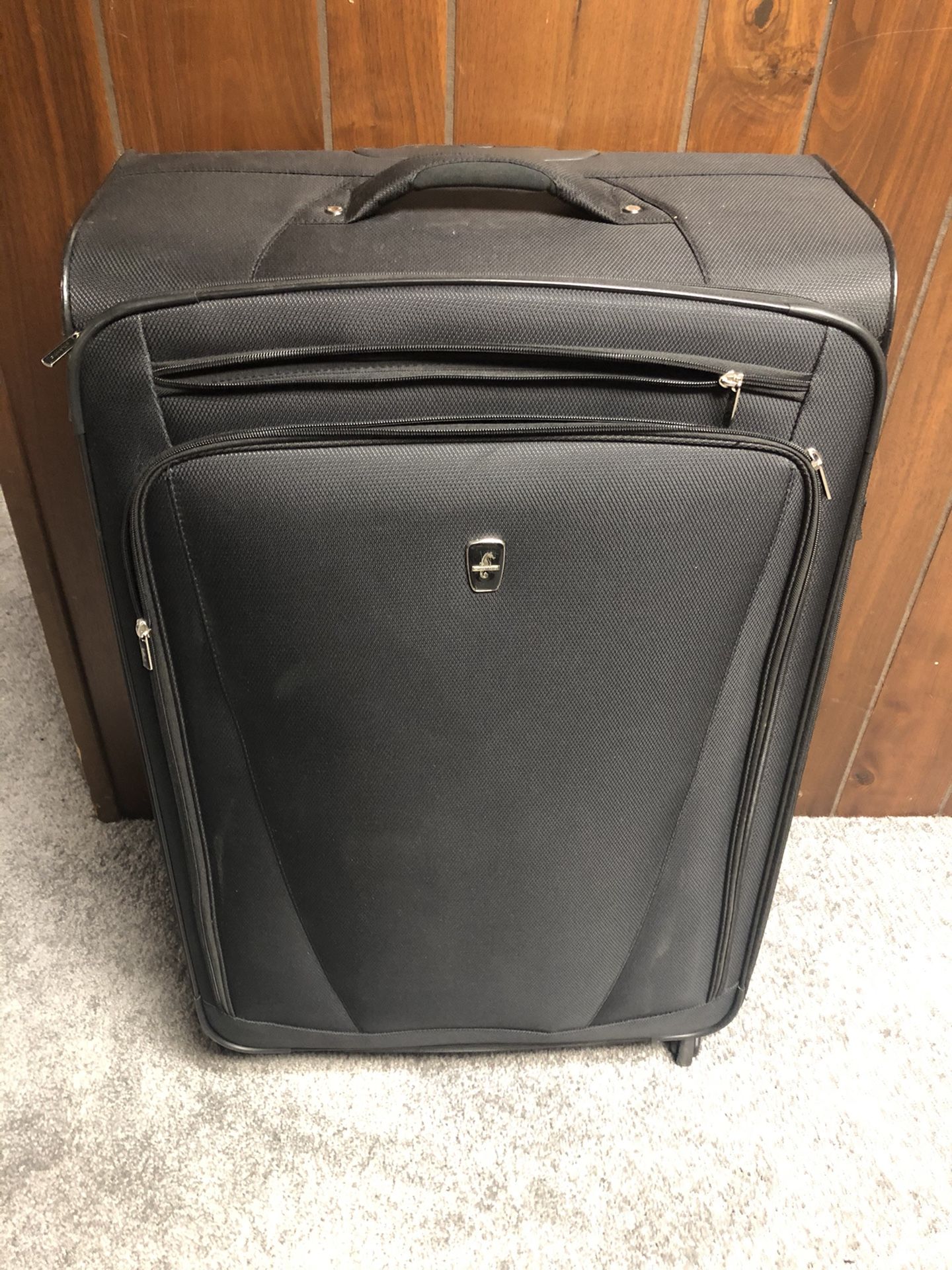Xtra large spinner luggage