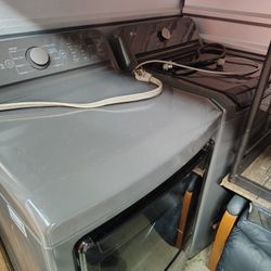 GE washer and dryer set