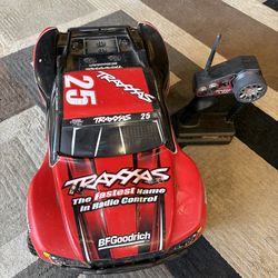 Traxxas Slash 4x4 RC car