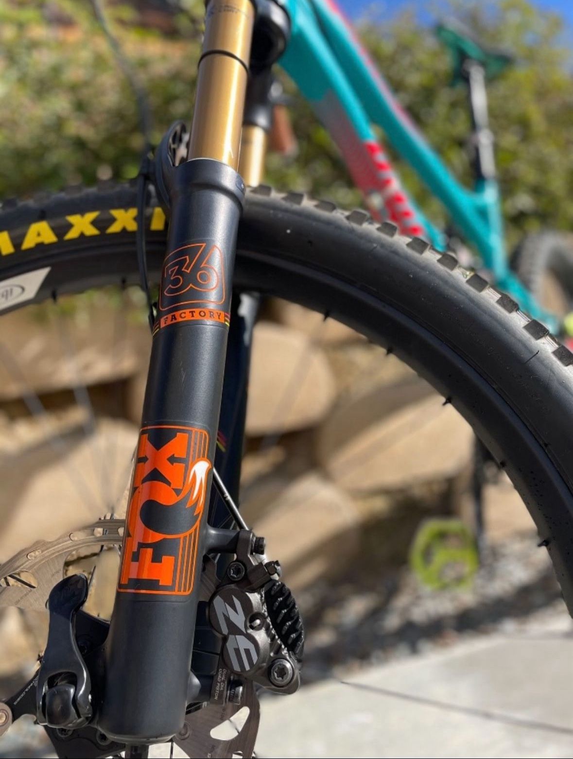 Full Suspension Mountain Bike 