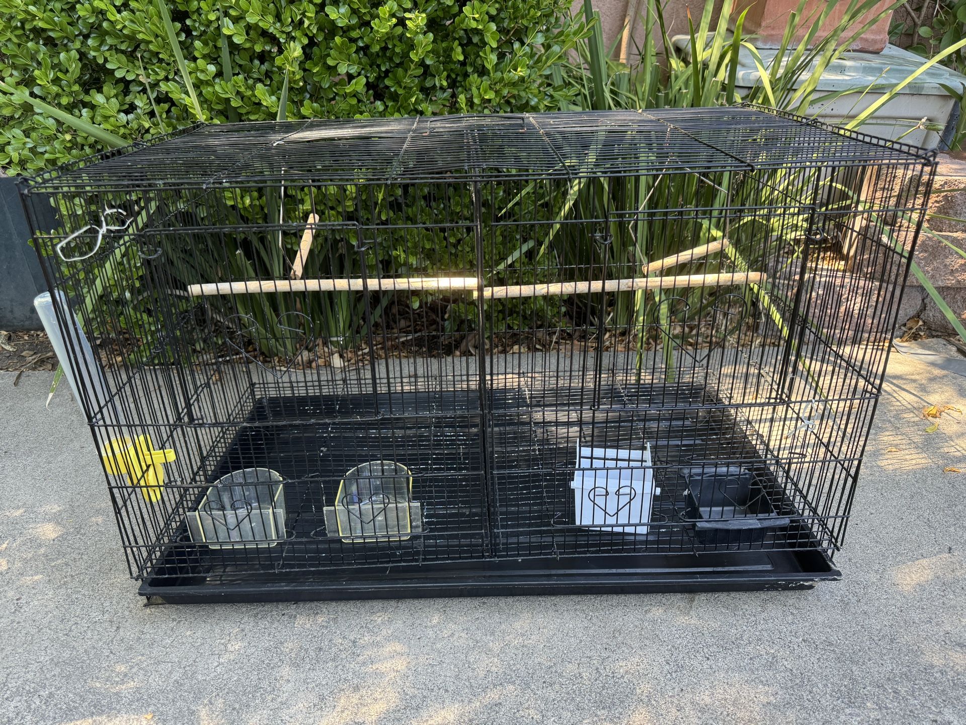 Divided Bird Cage 