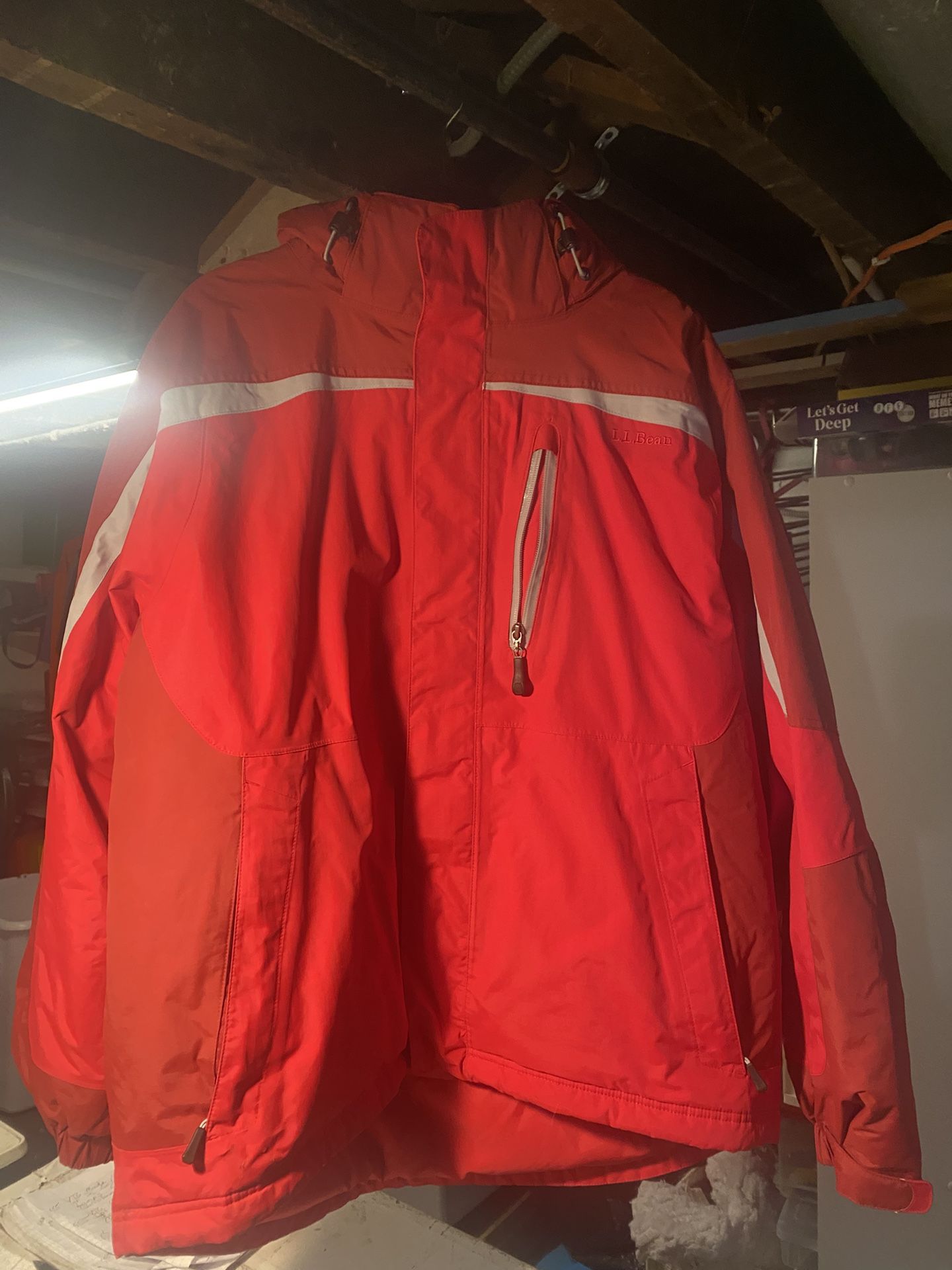 LL Bean Womens XL Red Ski Jacket EUC Hood Full Zip 