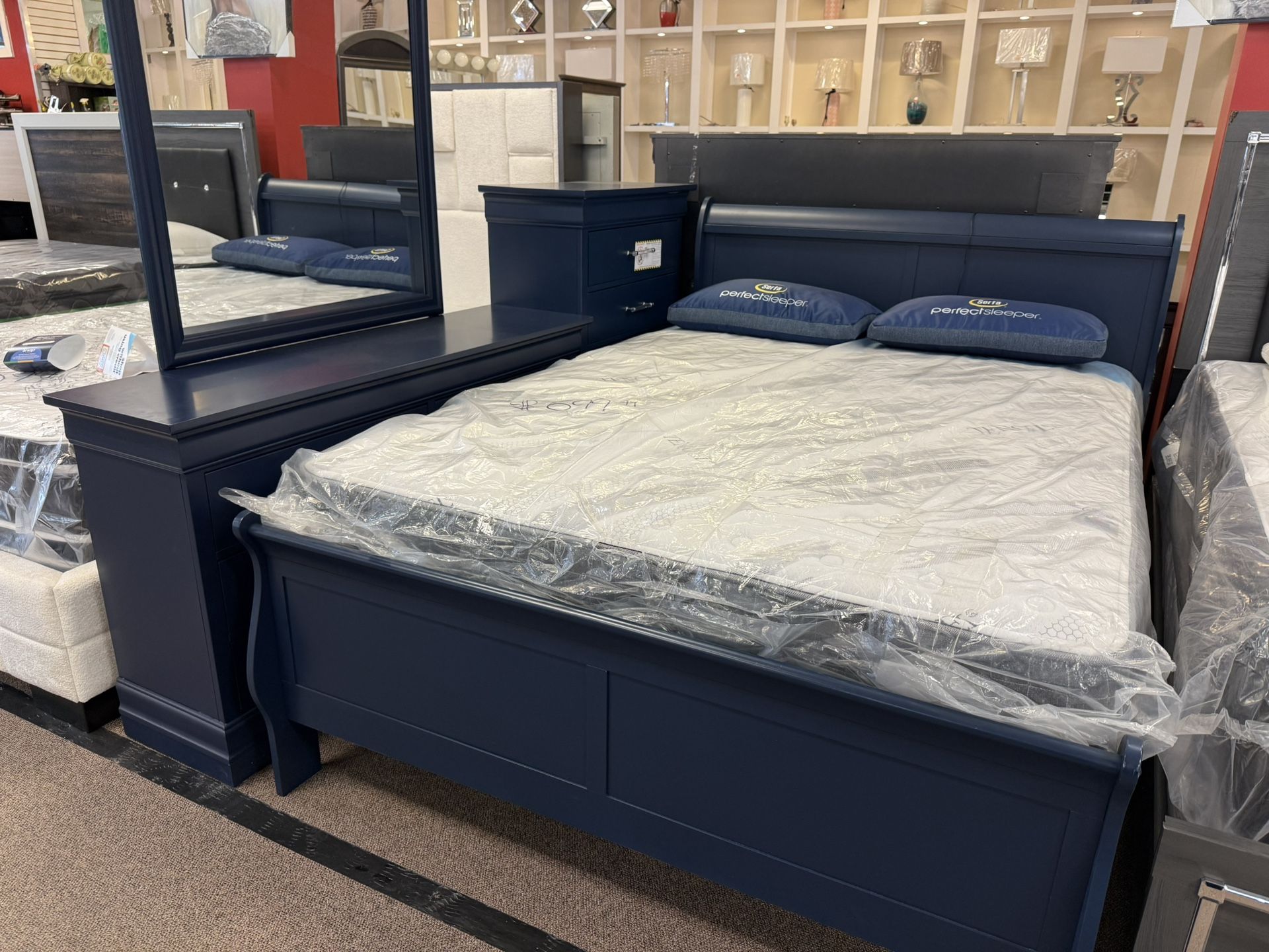 Charlie Queen Bed, Dresser And Mirror