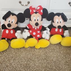 22" Mickey & Minnie Plush