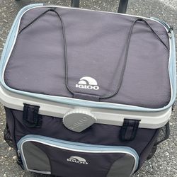 Igloo Cooler On Wheels