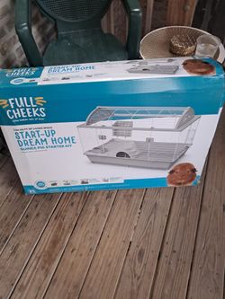 Full Cheeks Start-Up Dream Home Guinea Pig Starter Kit