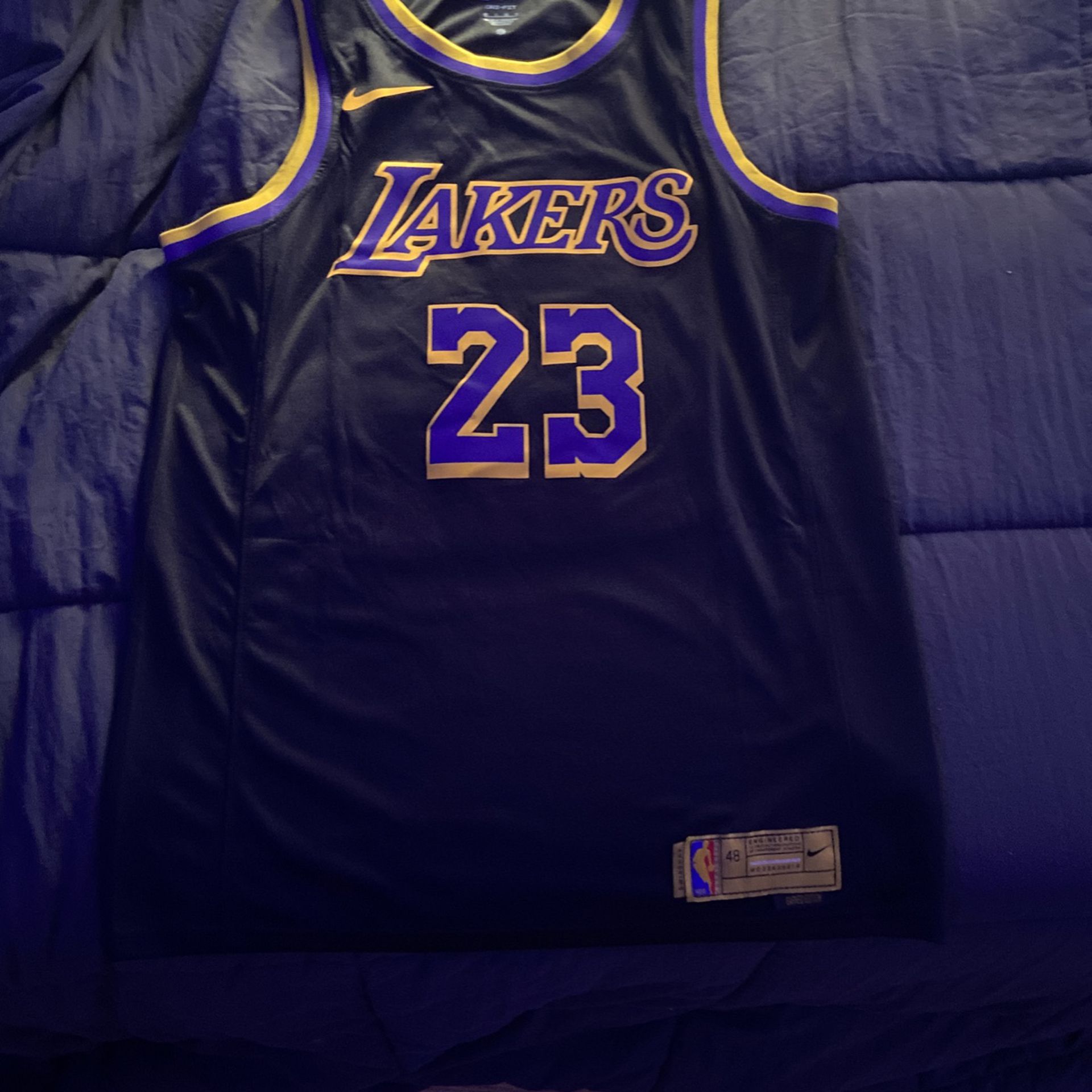 Lebron James Lakers Jersey Size L