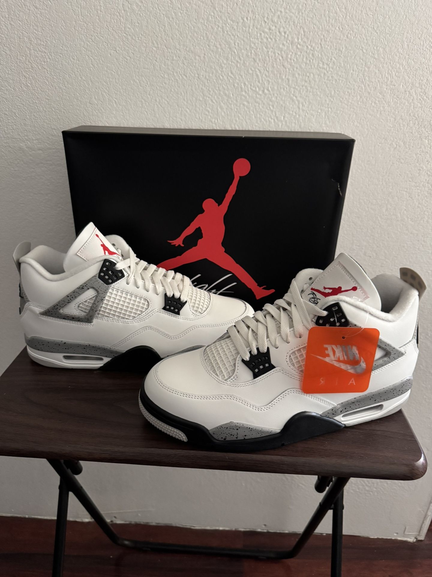 Jordan Retro 4 White Cement