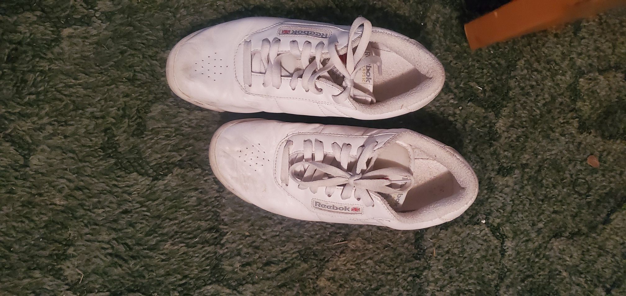 Reebok womens shoes size 9