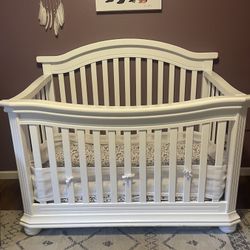 Sorelle Vista Crib 