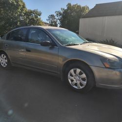 Nissan Altima 2.5 S 4 Cylinder (Pass Smog Today)