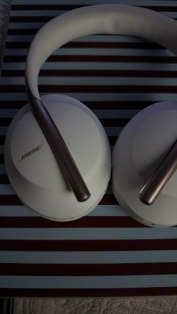 Bose 700 Headphones