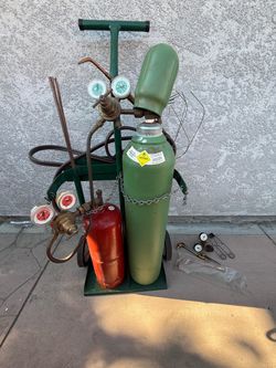 WELDING/CUTTING SET OXYGEN & ACETYLENE TANKS-CART-TORCH-GAUGES  HOSE w/accessors victor