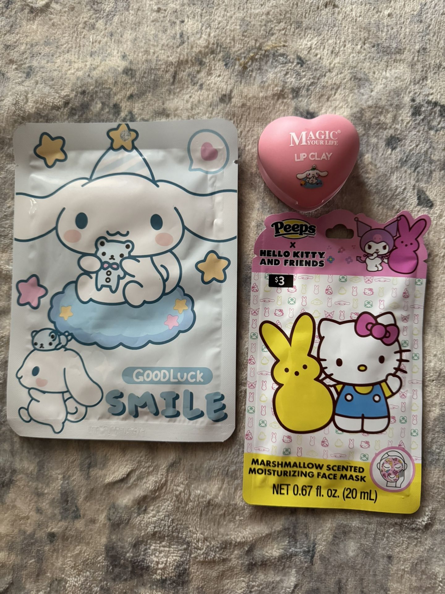Sanrio Cinnamon Roll And Hello Kitty