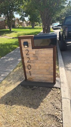 Mail box