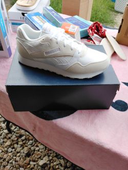 Reebok Womens Size 10