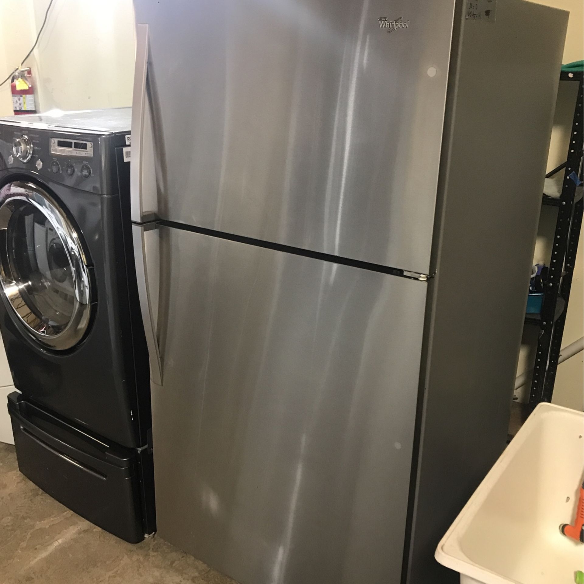 Whirpool Refrigerator Top Freezer Stainless Steel