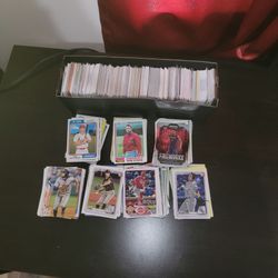 Sports cards lot (baseball, basketball and football) 90% of the cards are baseball cards.