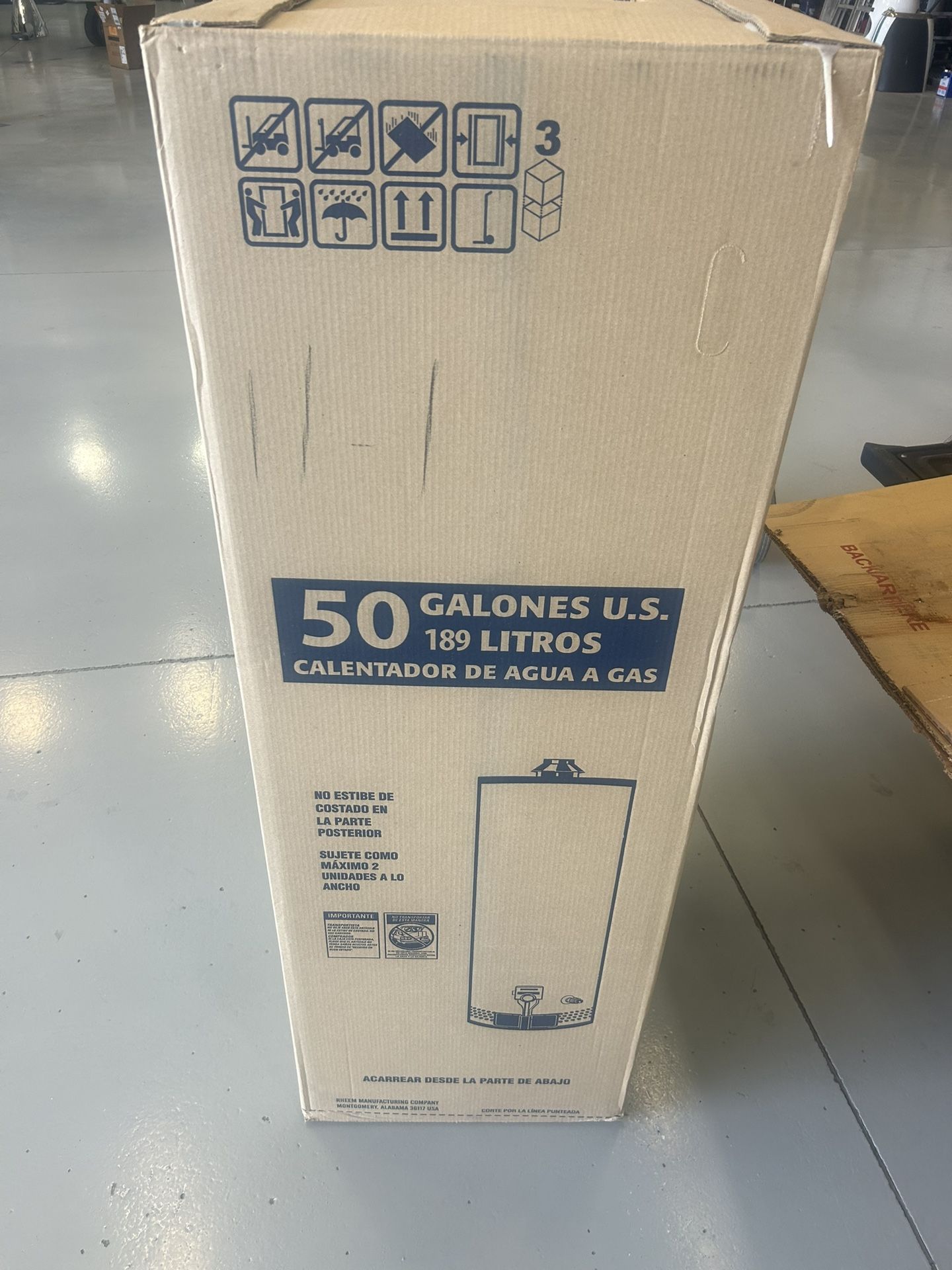 50 Gallon Gas Water Heater New In The Box