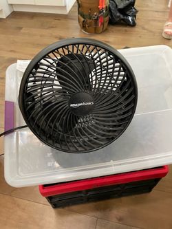 Amazon Basics Small Table Fan