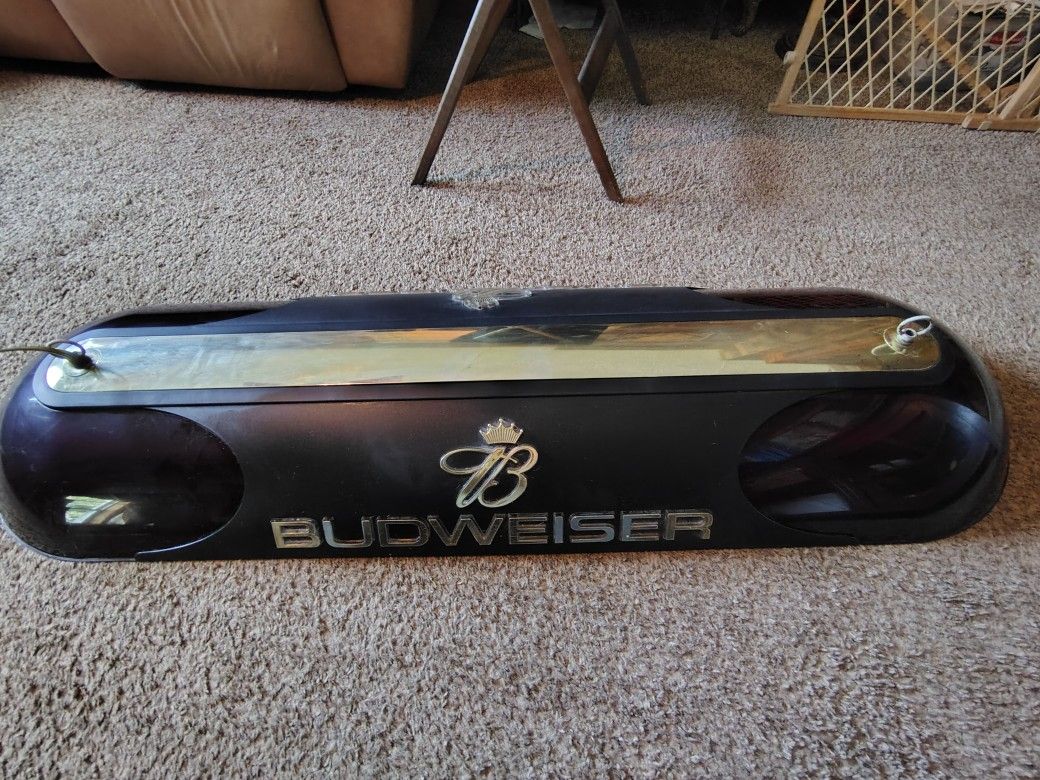 Vintage Budweiser Pooltable Lamp