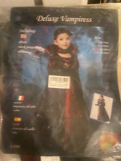 Deluxe Vampiress Girls Halloween Costume