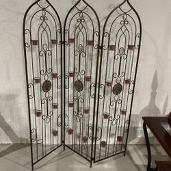 Divider