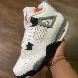 Air Jordan 4 White Cement Size 6.5Y