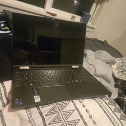 Yoga 7 LeNOVA Touch Screen