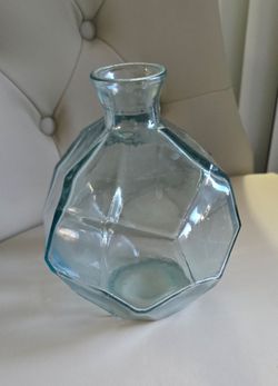 Tinted Spanish glass oragami vase