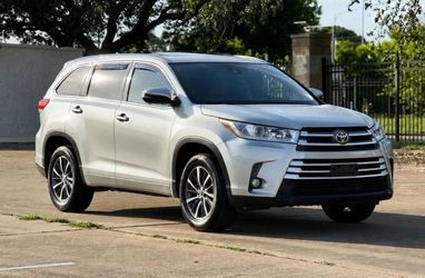 2017 Toyota Highlander