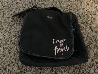 Victoria’s Secret Travel Bag