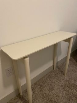 White Console Table with Tapered Legs