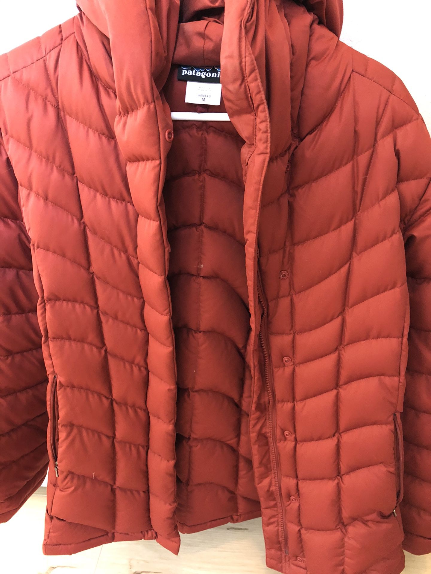 Rust colored women’s Patagonia