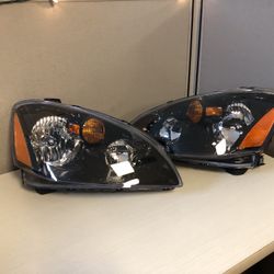 02-04 Nissan Altima Black Headlights