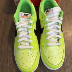 Nike Dunks Low Volt 