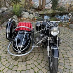 1967 BMW R60/2 with Steib 500 Sidecar