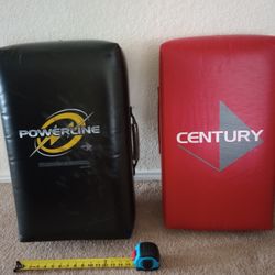 Punching & Kicking Pad - Hand held
