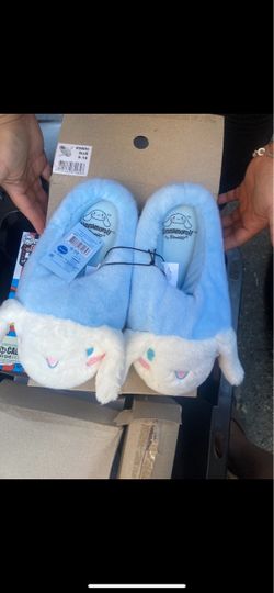 Cinnamoroll by Sanrio Plush Slippers Women's 9-10